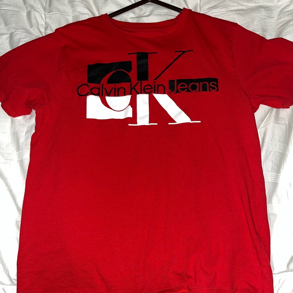 Calvin Klein Red Graphic Men's Tee